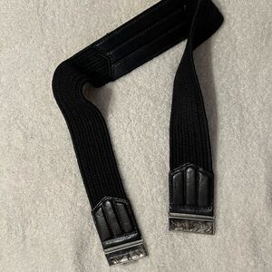 Chicos leather and elastic belt